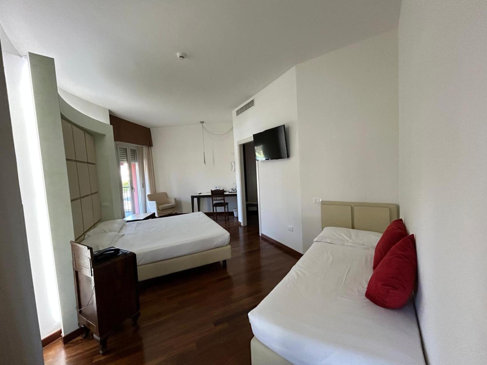 Best Western Cesena Hotel Exterior photo